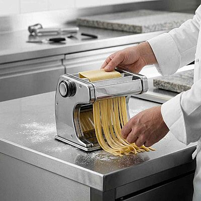 Epinox Motorlu Makarna&Erişte Makinesi 2mm+6mm (EC-180) - 2